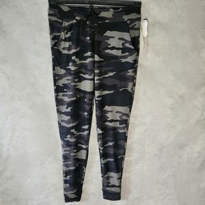 Suzette Stassie Knit Camouflage Joggers